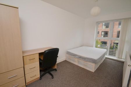 5 bedroom terraced house to rent - Photo 4