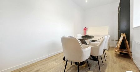 2 bedroom property to rent - Photo 3