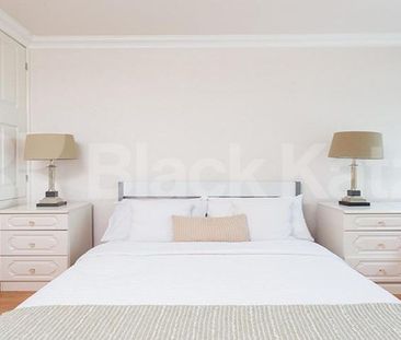 Excellent three bed walking distance to ucl and regents park - Photo 3