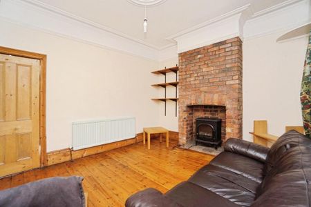 3 bedroom terraced house to rent - Photo 5