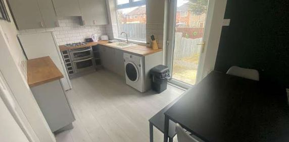 2 bed semi-detached house to rent in Chadburn Road, Stockton-on-Tees, TS20 - Photo 2