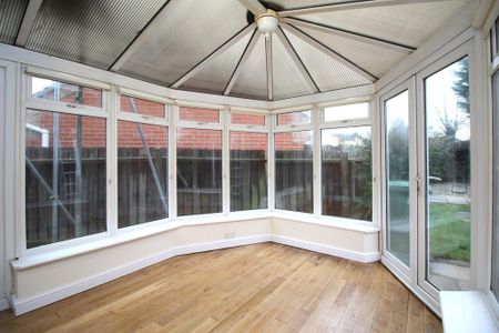 3 bedroom detached house to rent - Photo 3