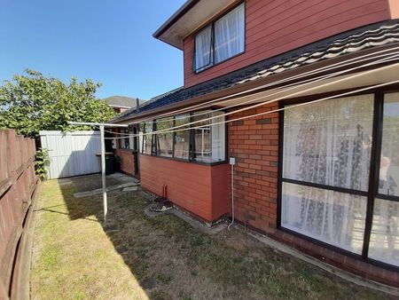 Howick – Somerville. 3 Bedroom, 2 Bathroom - Photo 4