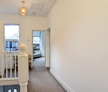 2 bedroom end of terrace house to rent - Photo 1