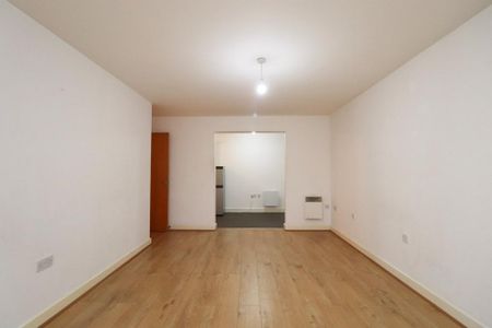 2 bedroom property to rent - Photo 3