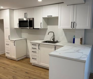 74 Boulevard Saint-Raymond (Hull) Magnifique 3 1/2 Fraichement Rénove - Photo 1