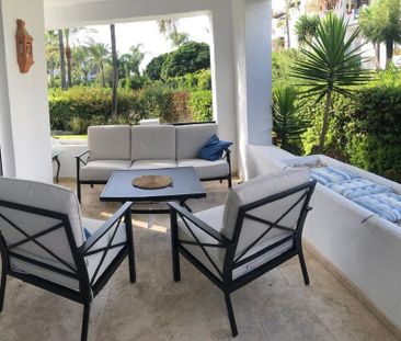 3 bedroom luxury Flat for rent in Estepona, Spain - Photo 5