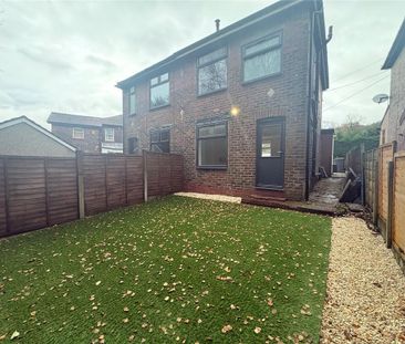 2 bedroom semi-detached house to rent - Photo 5