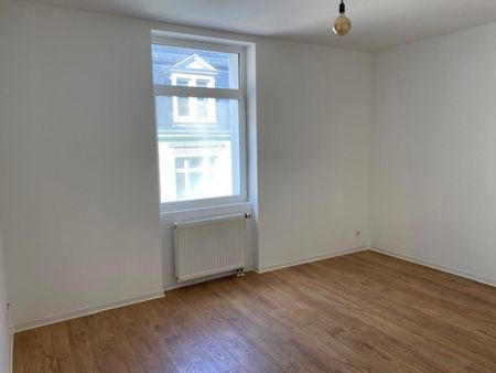 Ideal auch für eine 2erWG! Helle, schöne 2 Zimmer-Wohnung mit Balkon in idealer Lage zur Innenstadt+Bahnhof, Westanlage 20, Gießen - Foto 2