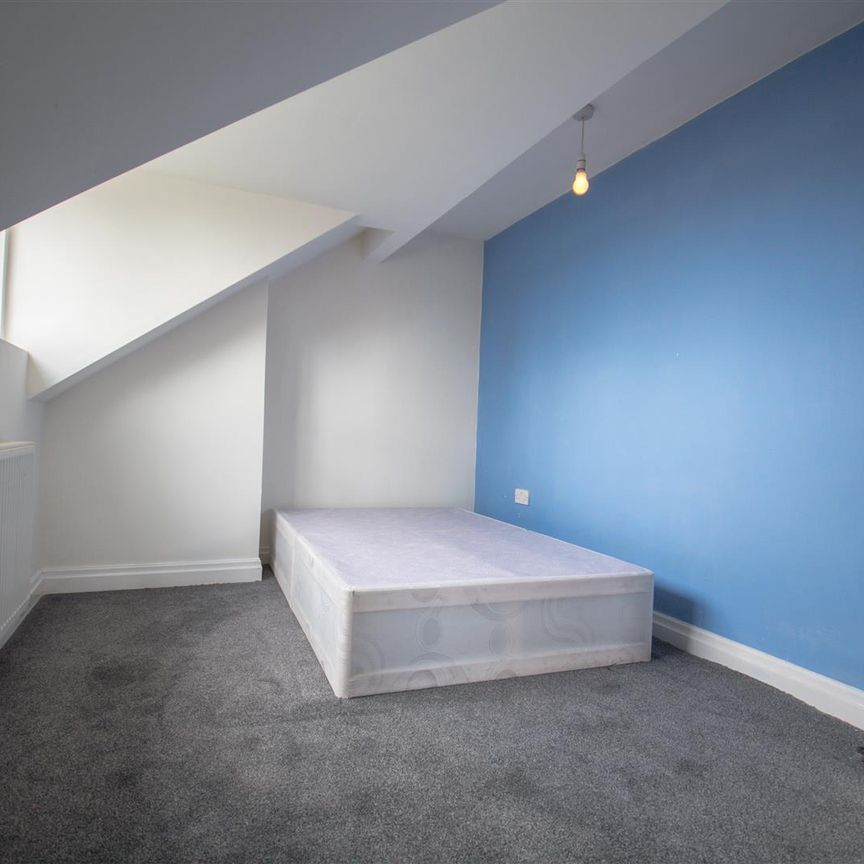 Becketts Park Drive, Headingley, LS6 3PJ, Leeds - Photo 1