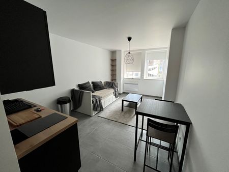 Location Appartement 1 pièce 29m² - Photo 2