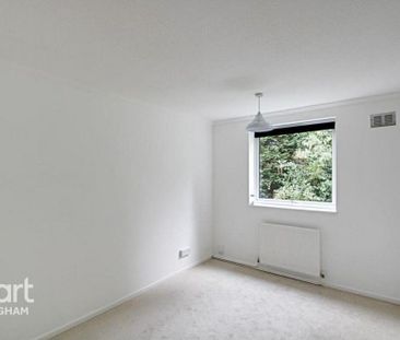 3 bedroom apartment to rent - Photo 2
