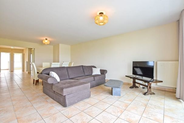 Appartement te huur - Photo 1