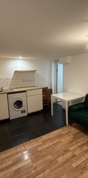1 Bed Flat, Station Road, E7 - Photo 1