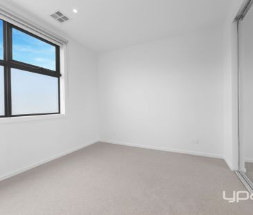 STUNNING BRAND NEW PROPERTY - Photo 4