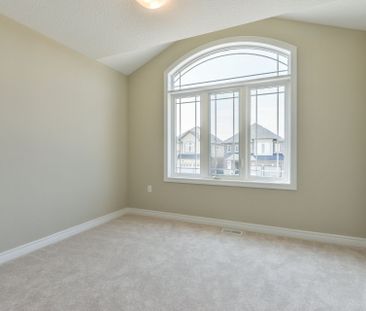 For Lease - 44 Cittadella Boulevard, Hamilton, Ontario - Photo 2