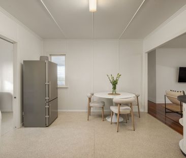 Quiet Family Home in a Ideal Location - Photo 5