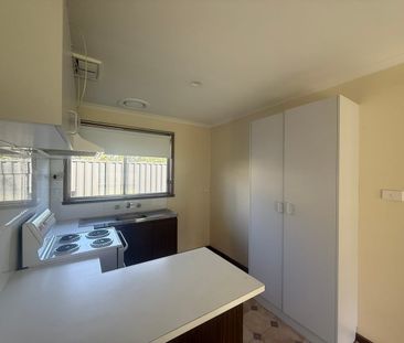 Prime Location Living - Photo 2