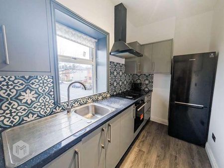 Chaddock Lane, Worsley, Manchester, Greater Manchester, M28 - Photo 4