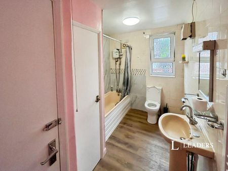 2 bedroom terraced house to rent - Photo 4