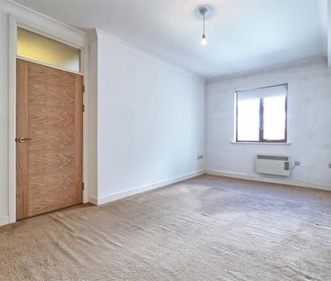 2 Bedroom Flat - Photo 6