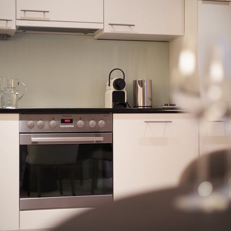 2-Zimmer Apartment mit Balkon möbliert und neu renoviert in Zürich Oerlikon - Photo 4
