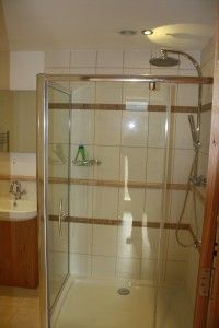 1 bed Bungalow - To Let - Photo 3