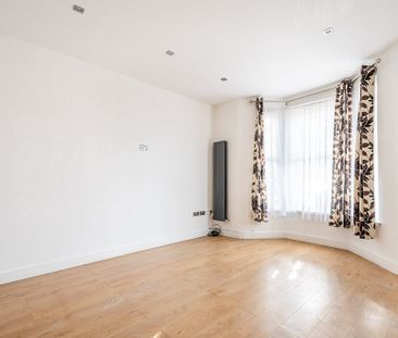 4 Bed Semi-Detached House, Little Ilford Lane, E12 - Photo 1