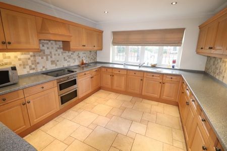 Burntwood Avenue, Emerson Park, RM11 3JB, Property for rent - Photo 4