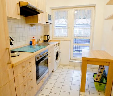 Presuhnstraße: gemütliche 2 Zimmer Wohnung - mit Balkon, Terminbuch... - Photo 1