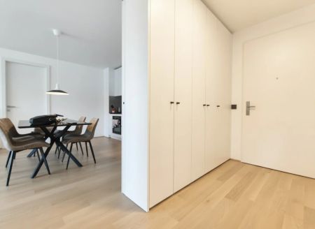 Pauschalmiete inklusive Warmwasser, Heizung & Kühlung - Moderne 3-Zimmer-Wohnung mit großzügigem Balkon und stilvoller Ausstattung - Photo 3