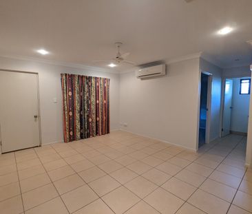 TWO BEDROOM - AIR CONDITIONED UNIT - Photo 3