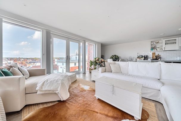 2 bedroom flat to rent - Photo 1