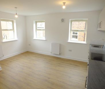 2 bedroom House To Let - Photo 4