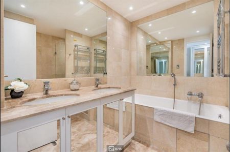 Westferry Circus, Canary Wharf, London, E14 - Photo 5