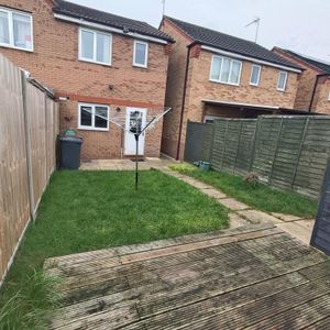 2 bedroom terraced house to rent - Photo 2