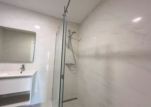2 bedroom flat as new for rent in Aradas!