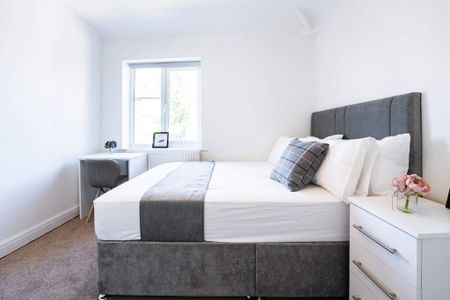 3 bedroom terraced house to rent - Photo 4