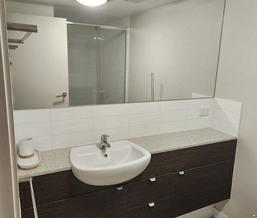 Shared furnished unit within walking distance to Griffith Uni - Photo 5