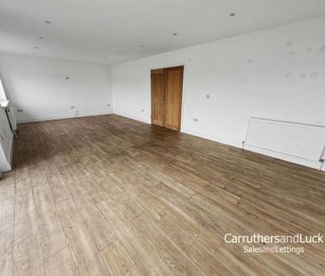 4 bedroom detached house to rent - Photo 1