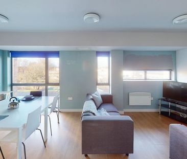 1 bedroom private hall to rent - Photo 2