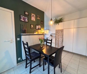 Ruime hoekwoning met terras, tuin en garage. - Photo 4