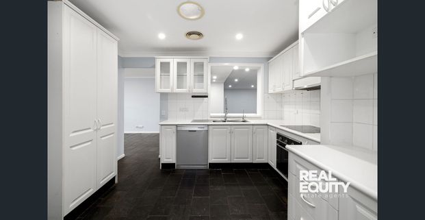 Ideal Home in the Heart of Raby - Photo 1