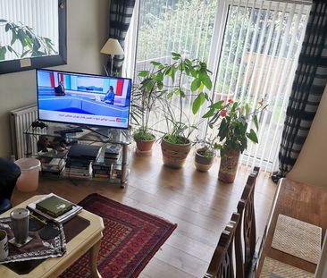 Room in a Shared House, Primley Park Lane, LS17 - Photo 3