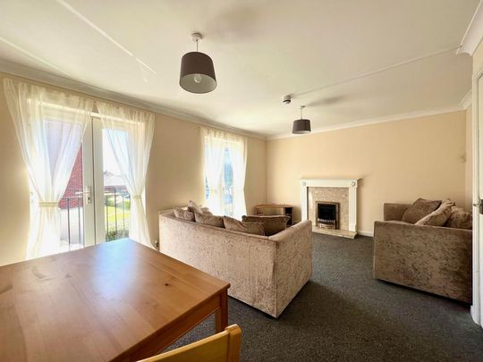 1 bedroom in a house share to rent - Photo 1