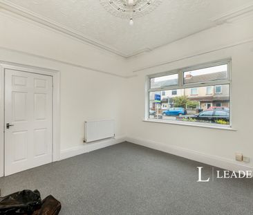 3 bedroom house to rent Hainton Avenue, DN32 - Photo 6