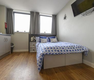 2 bedroom apartment to rent - Photo 4