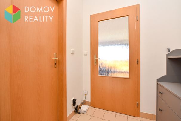 Pronájem bytu 1+kk a garsoniéry 38 m² - Photo 1