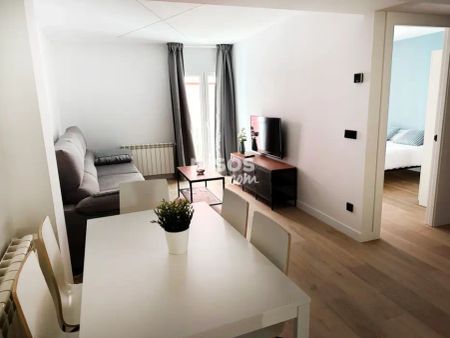 Piso en alquiler en Calle de Santa Águeda - Photo 4