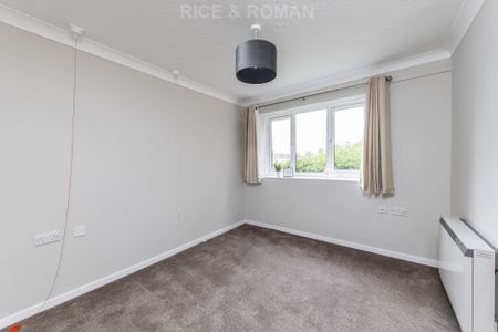1 Bedroom Apartment, Brook Court – Cheam - Photo 5